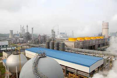 合江化工企业防疫物资原材料顺利抵达，水陆运输彰显供应链韧性