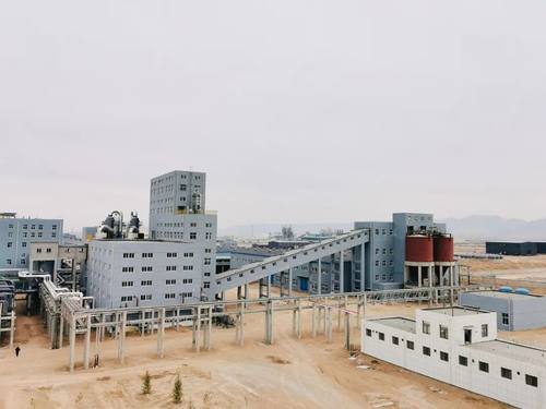 聚力创优，金昌氨碱源化工高效投产纯碱产品